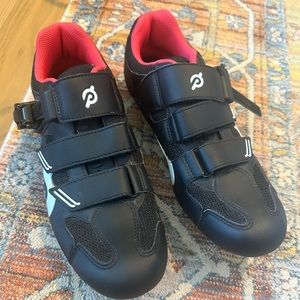 EUC Peleton Cycling Shoes size 42 Men’s 9/Women’s 11